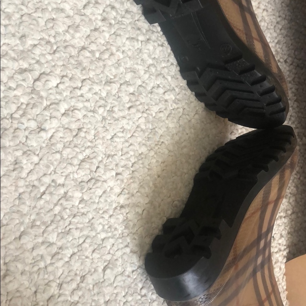 Burberry boot - Picture 6 of 7